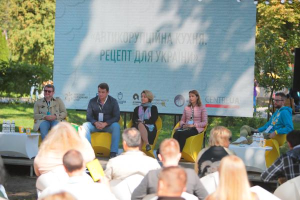 Open air free discussion – a unique dialogue festival ‘DumkoFest.Anticorruption’